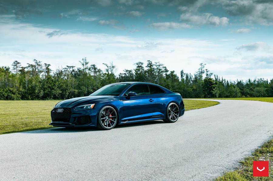  Audi RS5 Coupe on Vossen Wheels (HF-3) 2019 года  (фото 14 из 27)
